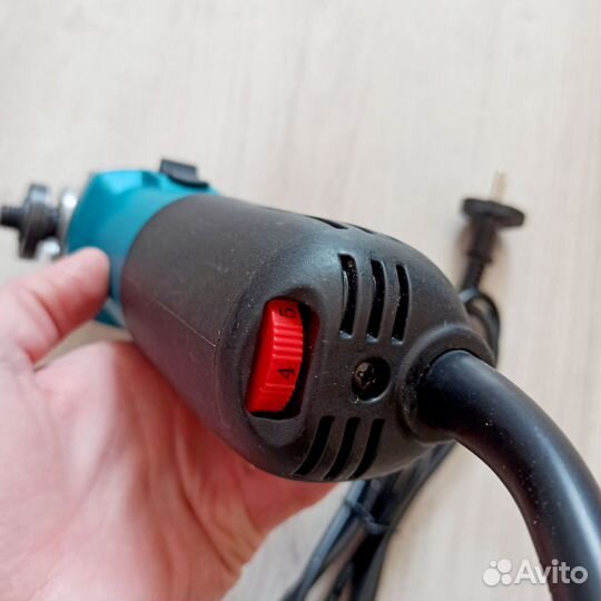 Болгарка Makita 125мм с регулировкой скоростей