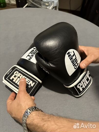 Боксерские перчатки GYM Green Hill 14