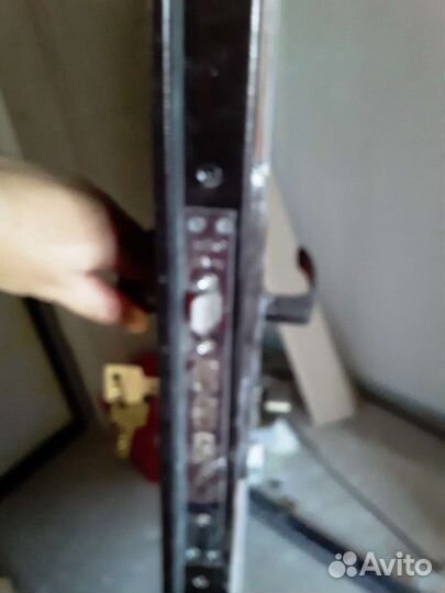 Дверь входная металлическая