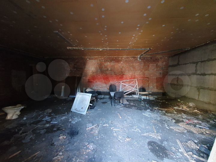 Здание, 600 м²