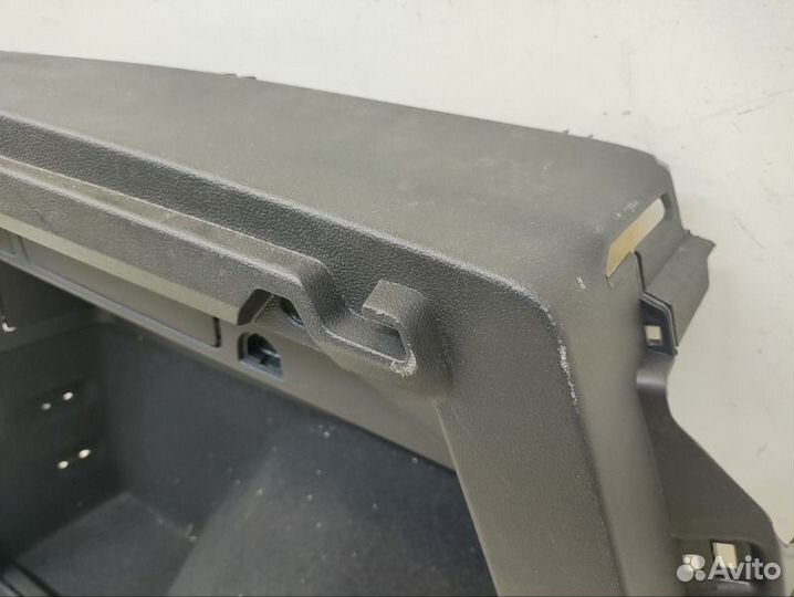 Обшивка багажника задняя правая Volkswagen Tiguan