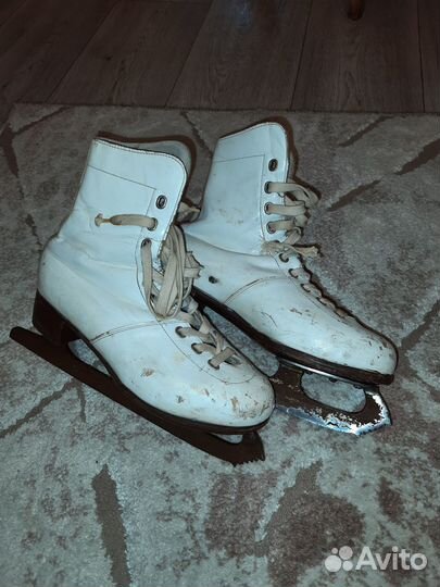 Коньки фигурные 37 размер