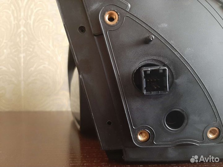 Левое зеркало на solaris 2019 г