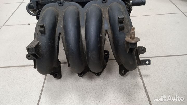 Коллектор впускной Skoda Octavia 1,6