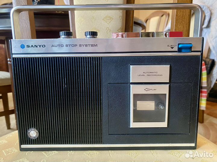 Магнитофон Sanyo M 2000, 70-е годы