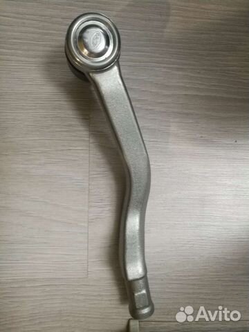 Правый рулевой наконечник