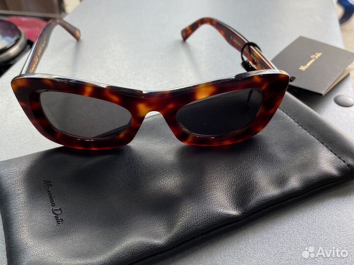 Солнцезащитные очки женские брендовые