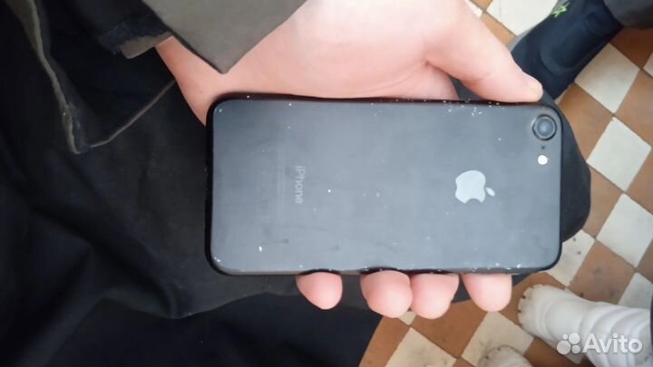 iPhone 7, 32 ГБ