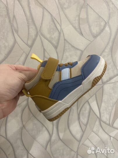 Кроссовки для малышей 21 размер