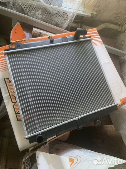 Радиатор охлаждения Ниссан Террано/Атлас дв Td27