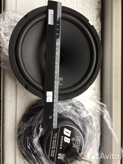 Новые колонки разные