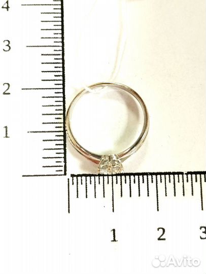 Золотое кольцо с фианитом 16,5р