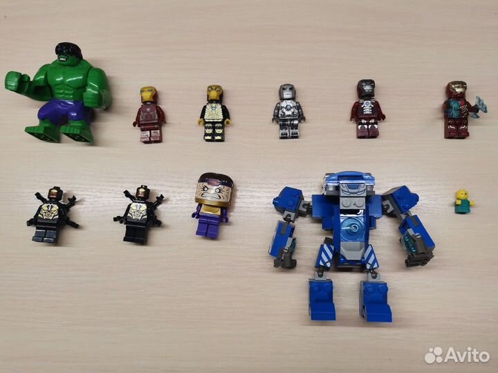 Lego minifigures