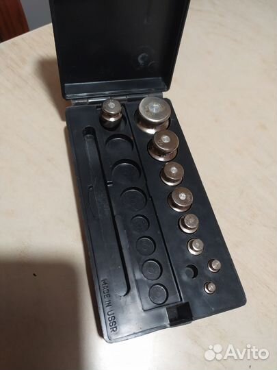 Набор гирек для весов в коробке. СССР.Торг