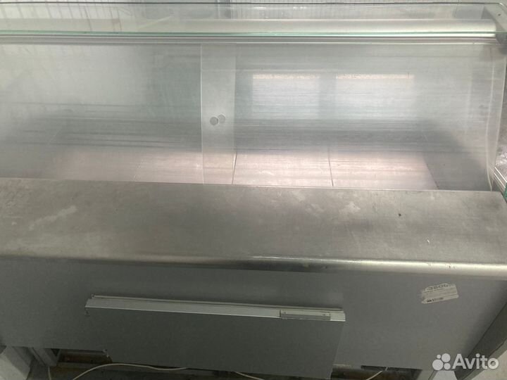 Холодильная витрина