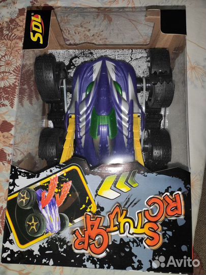 Радиоуправляемый внедорожник-перевертыш SDL Super