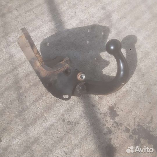 Фаркоп для land cruiser 200