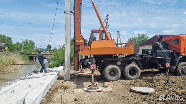 Сваебой Забивка жб свай Погружение свай