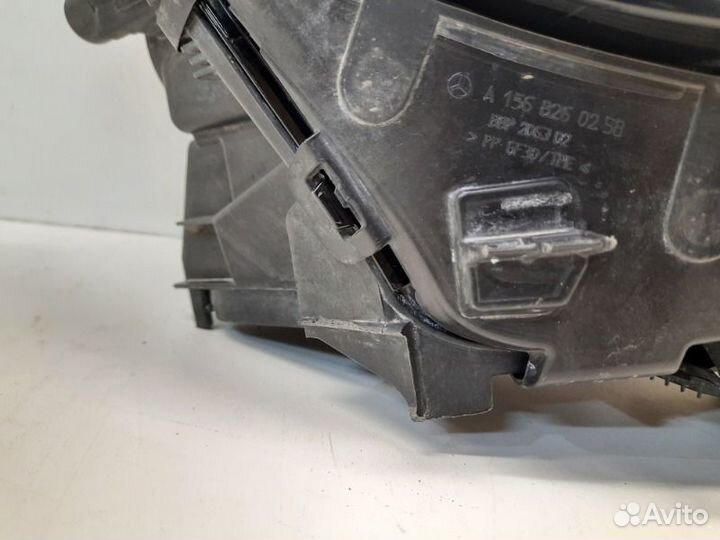 Фара передняя правая Mercedes-Benz Gla X156