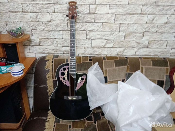 Электро акустическая гитара