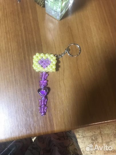 Брелок из бисера, Ручная работа