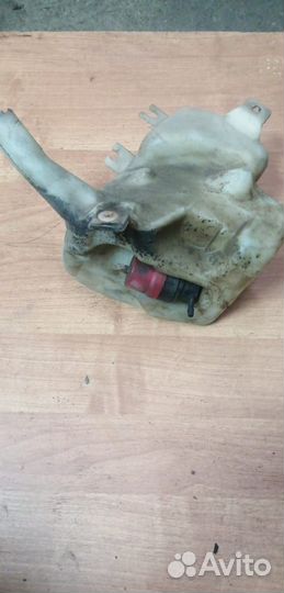 Бачок омывателя лобового стекла Opel Vectra B