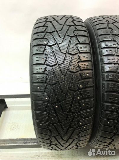 Pirelli Ice Zero 215/55 R17 106H