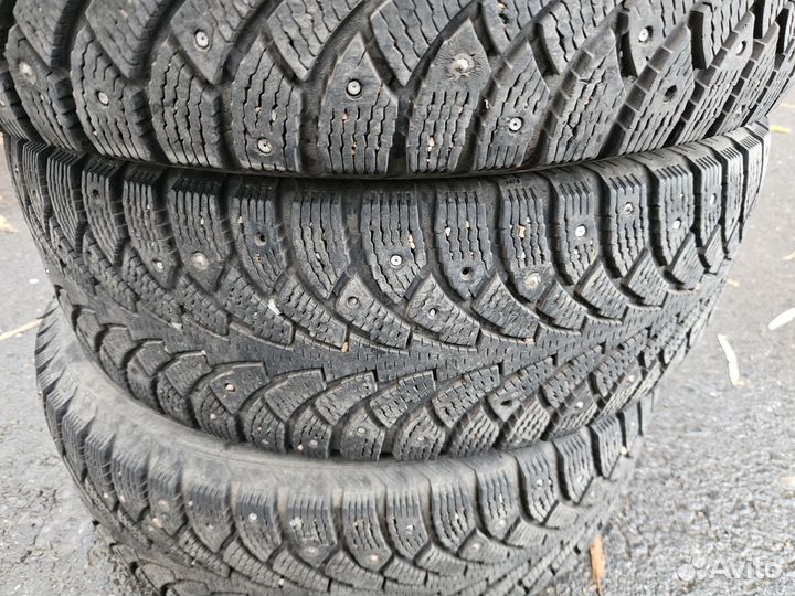 Nokian Tyres Nordman 4 215/65 R16