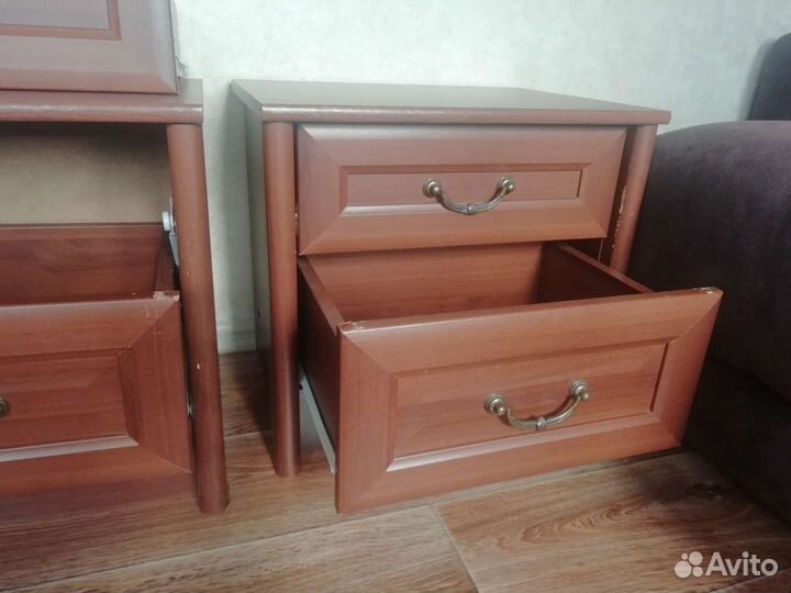 Тумба прикроватная 2 шт бу