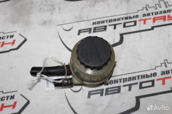 Бачок гур toyota daihatsu lexus. estima lucida lit