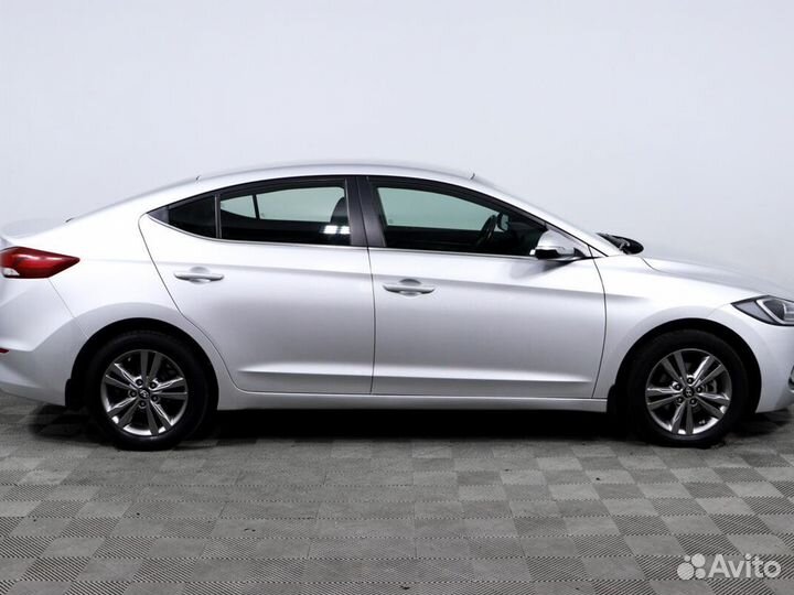 Hyundai Elantra, 2016