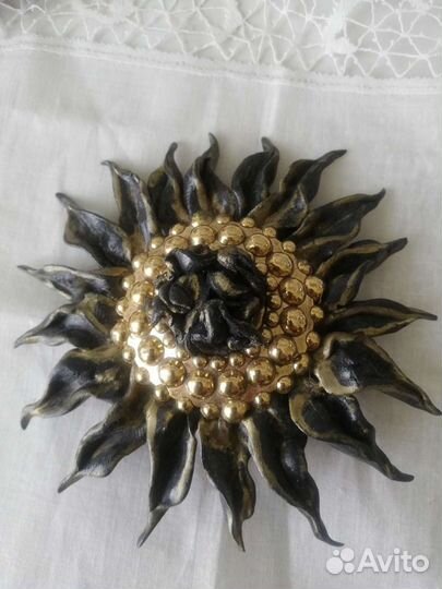 Броши кожаные,браслет медный, винтаж. Европа