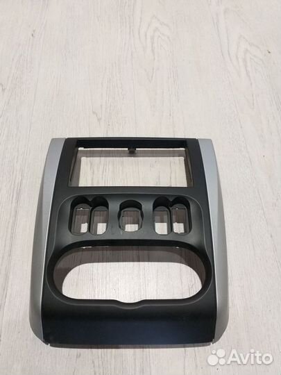 Рамка магнитолы Накладка панели центр Nissan almer