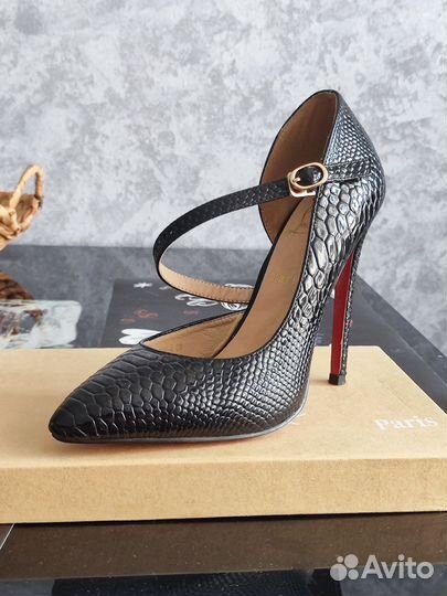 Туфли женские 38 размер черные