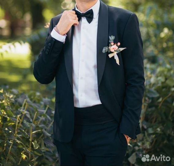Смокинг свадебный костюм