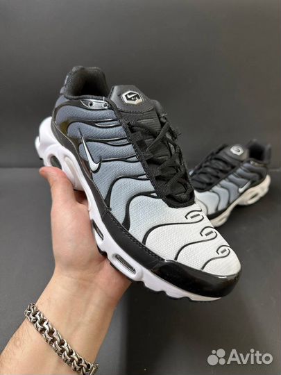 Кроссовки Nike air max tn plus