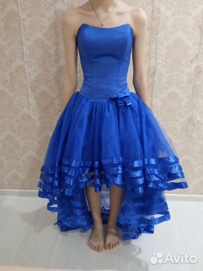 Нарядное платье