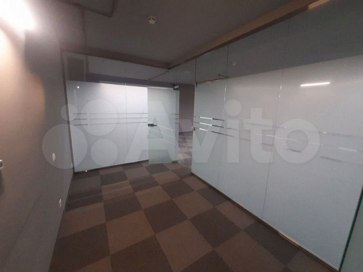 Сдам торговое помещение, 192.6 м²