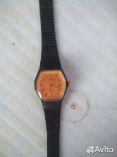 Продам часы