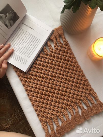 Салфетка под горячее в технике макраме