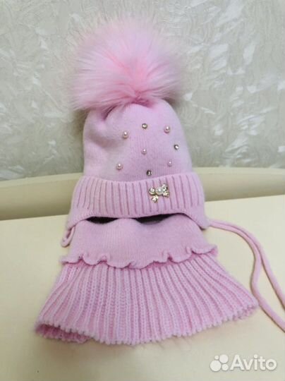Шапка теплая со снудом для девочки