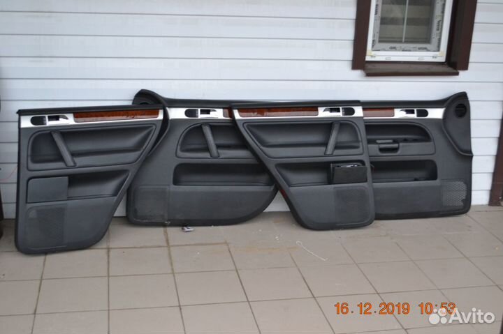 Обшивки двери Volkswagen Touareg, 2004