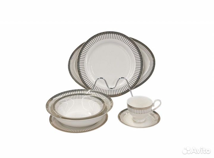 Чайно столовый сервиз на 12 персон