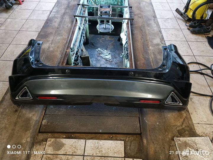 Задний бампер Honda Civic 5d