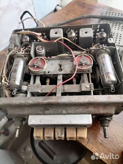 Ламповый радиоприемник Волга газ 21