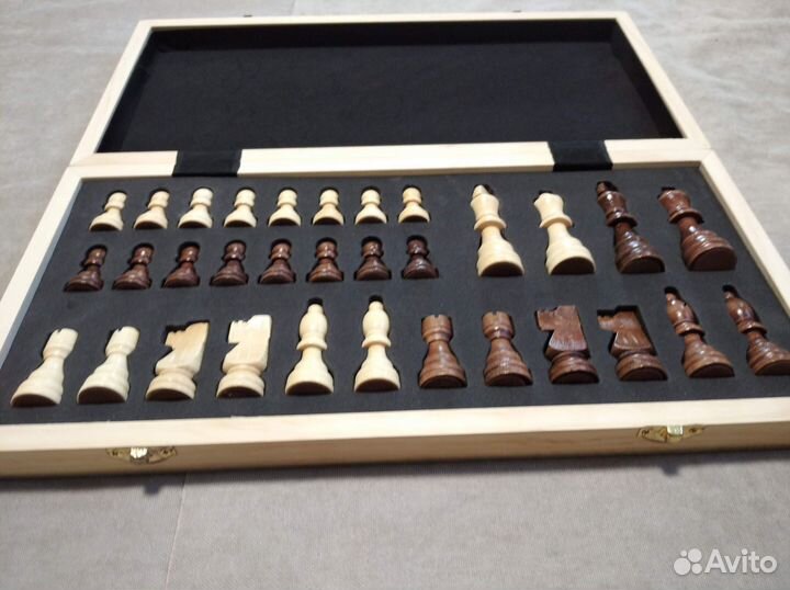 Шахматы деревянные, магнитные с доской 40 см
