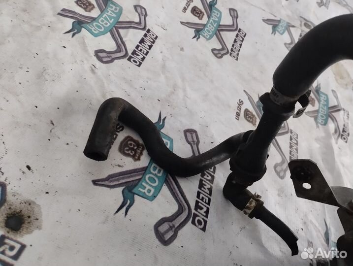 Коллектор впускной Volkswagen Passat B5