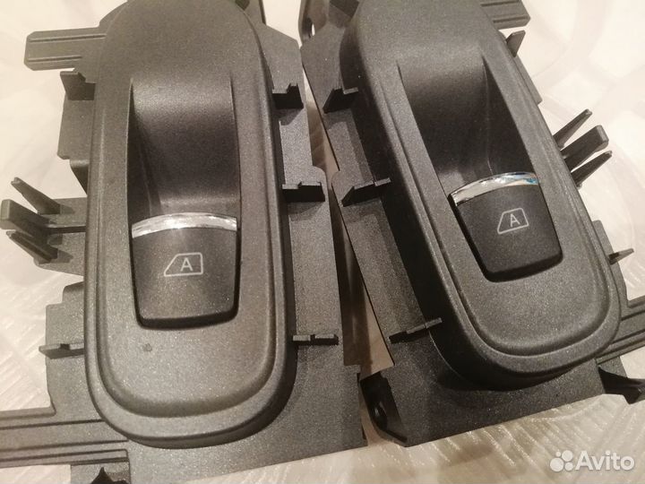 Кнопка заднего стеклоподъемника Nissan Patrol Y62