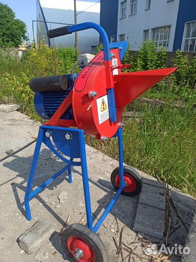 Измельчитель веток Draxter У-250 в аренду