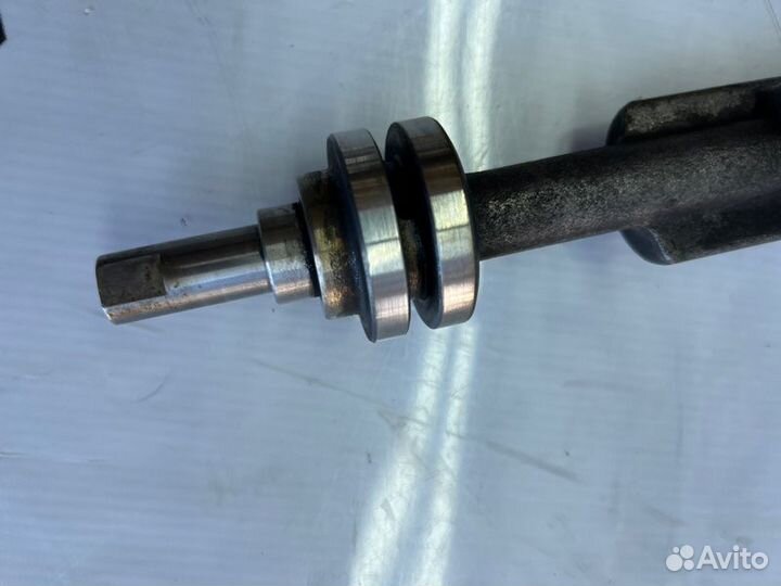 Вал балансировочный Hyundai Starex H1 2016